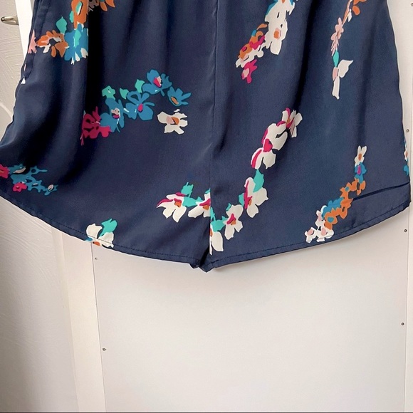 American Eagle Strapless Romper - Picture 3 of 8